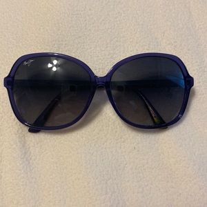 Women’s Maui Jim sunglasses